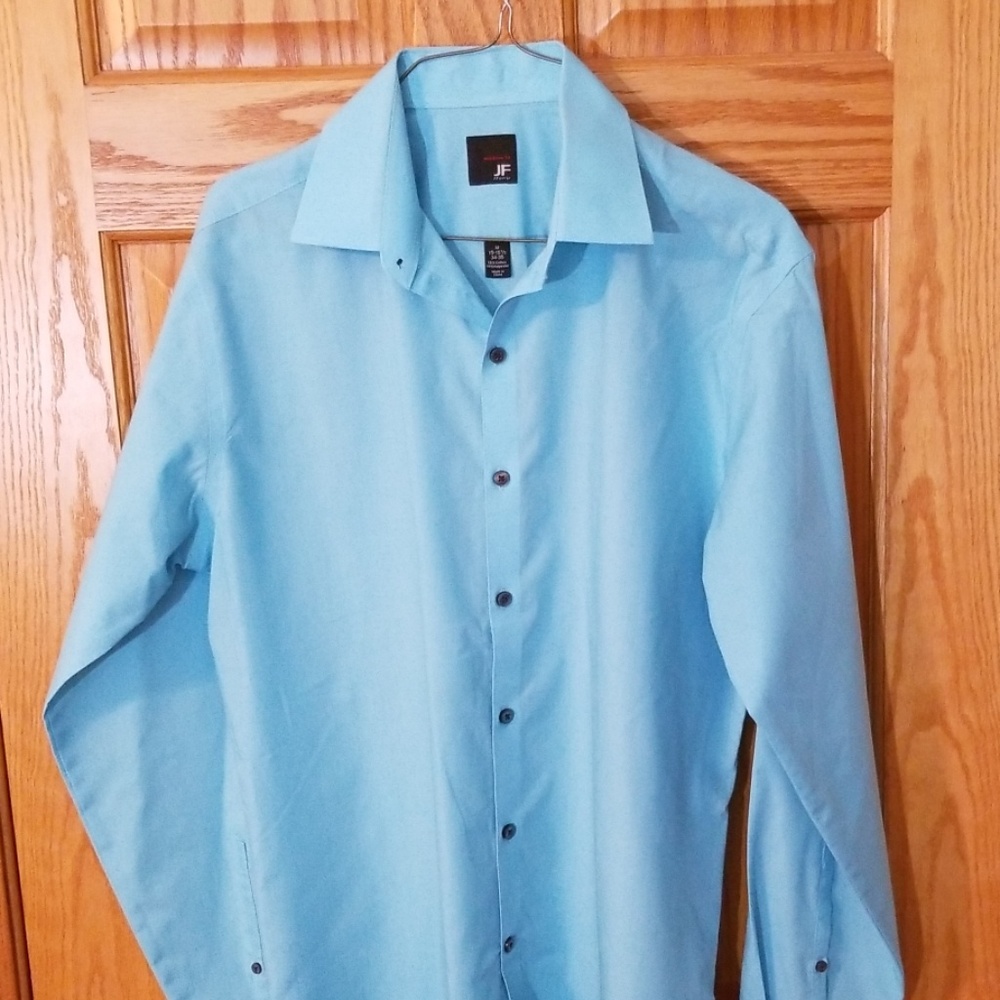 Men's dress shirt
